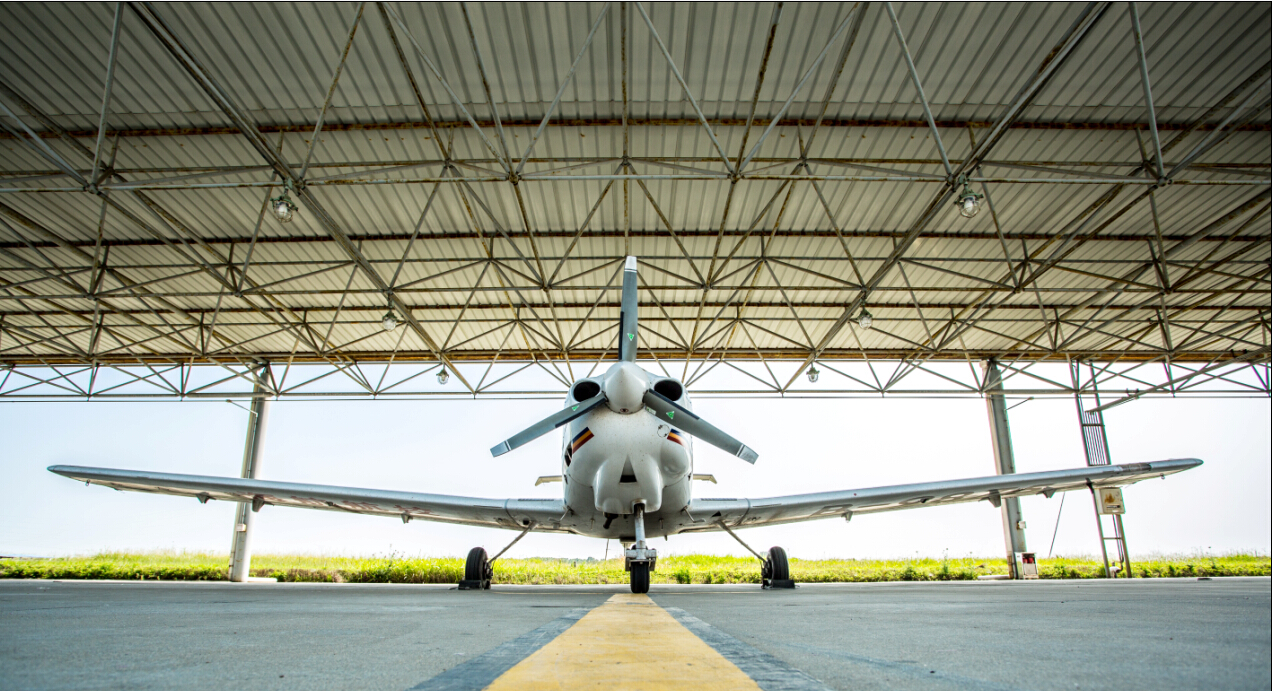 單發(fā)訓(xùn)練機(jī) 鉆石DA40