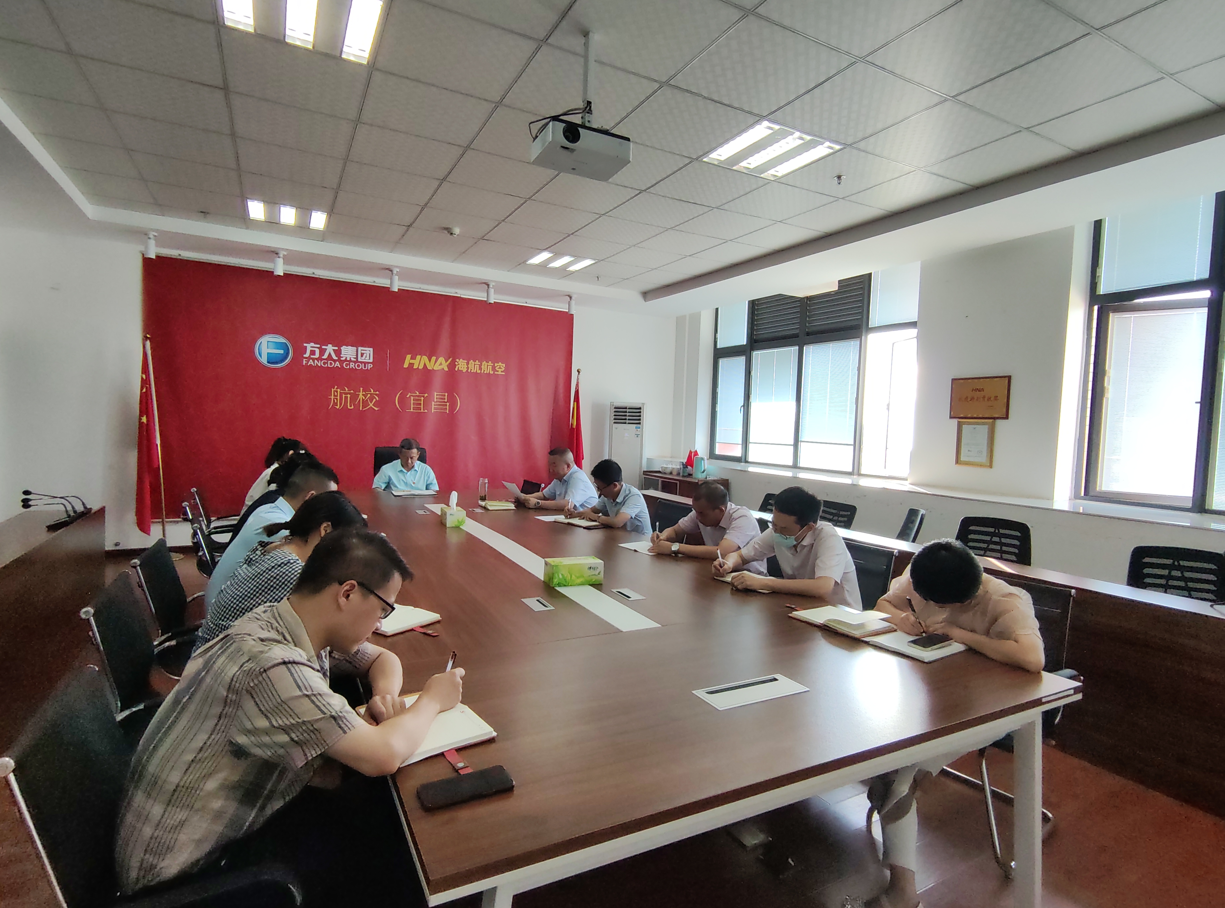 黨建為魂|海航航校召開(kāi)黨史學(xué)習(xí)教育專題民主生活會(huì)擴(kuò)大會(huì)議